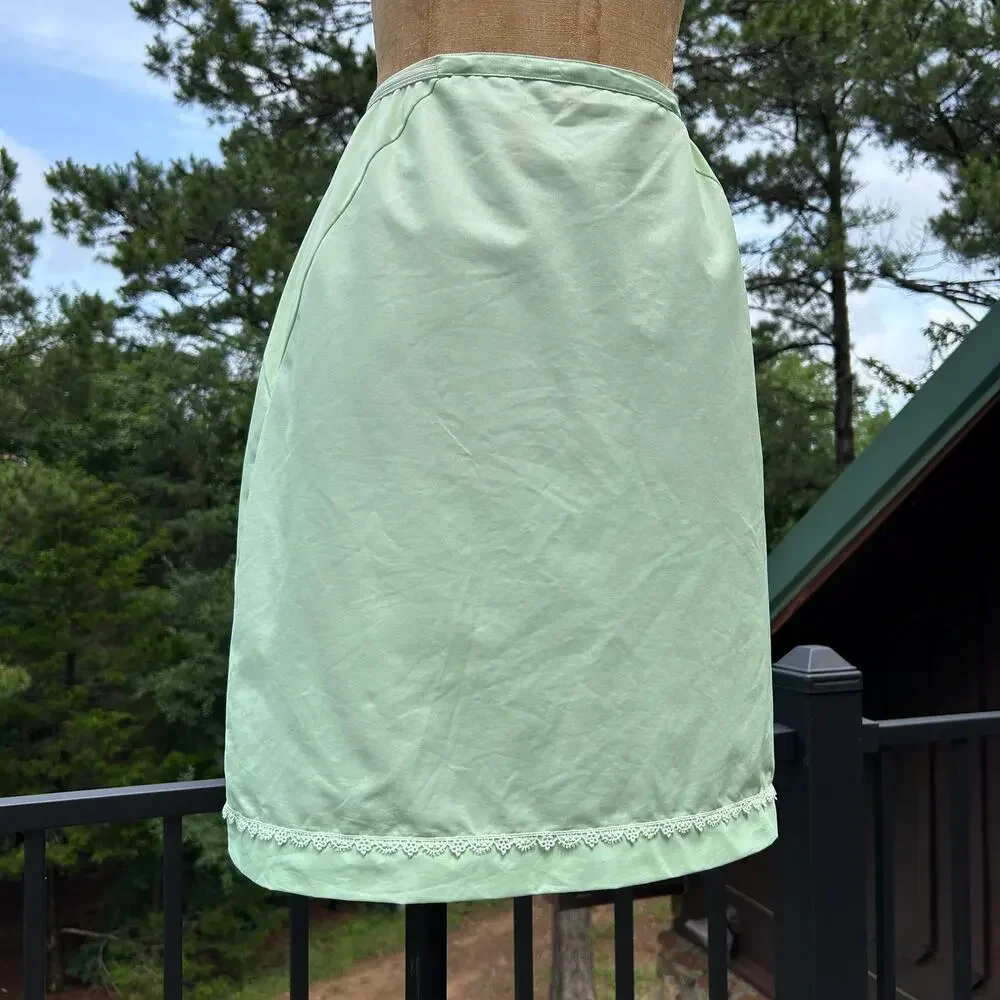 Vintage 50s/60s Pastel Mint Green Opaque Mini Skirt Slip - Picture 3 of 9